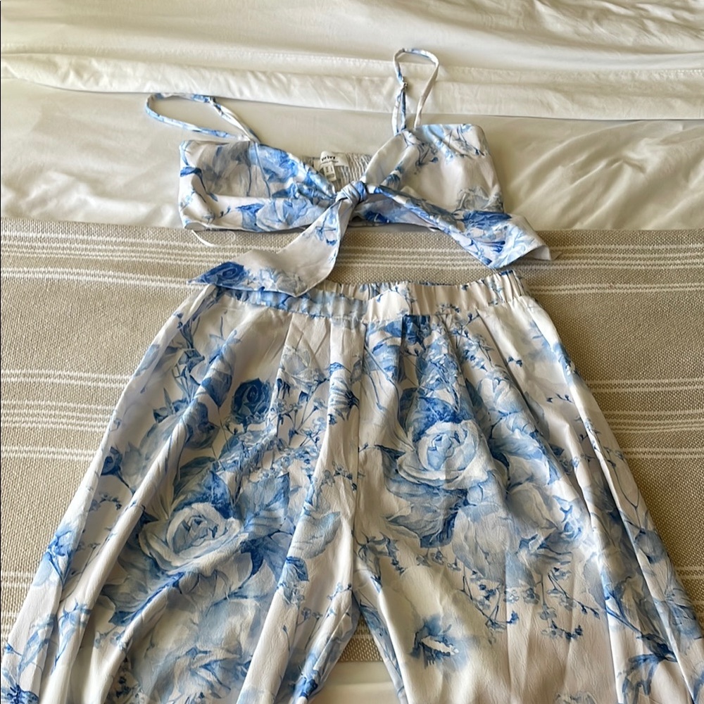 Privy Blue and White Floral Top and Wise leg bottoms